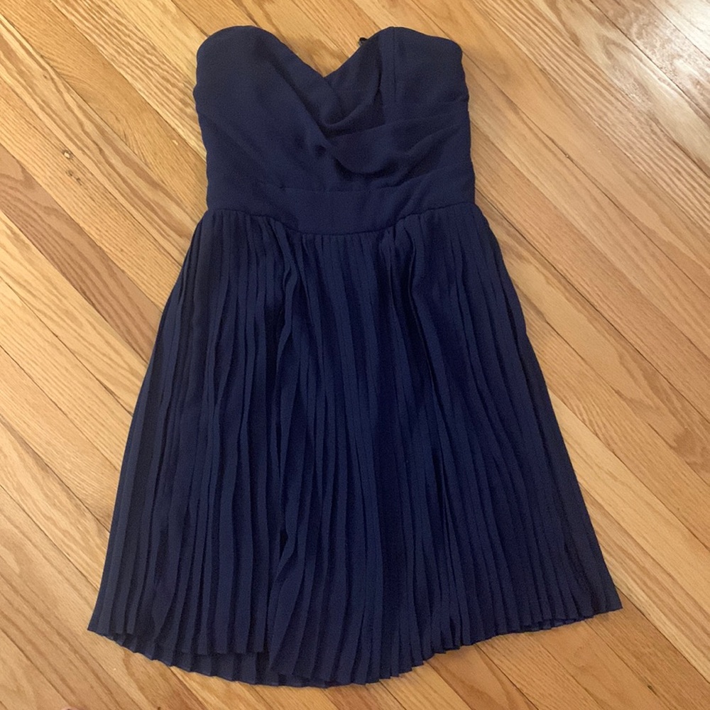 Pleated strapless dress